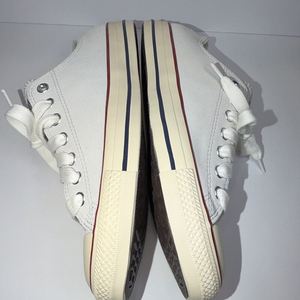 Converse Chuck Taylor All Star Low Top Lace-Up Sneakers White A14237C - Picture 3 of 6